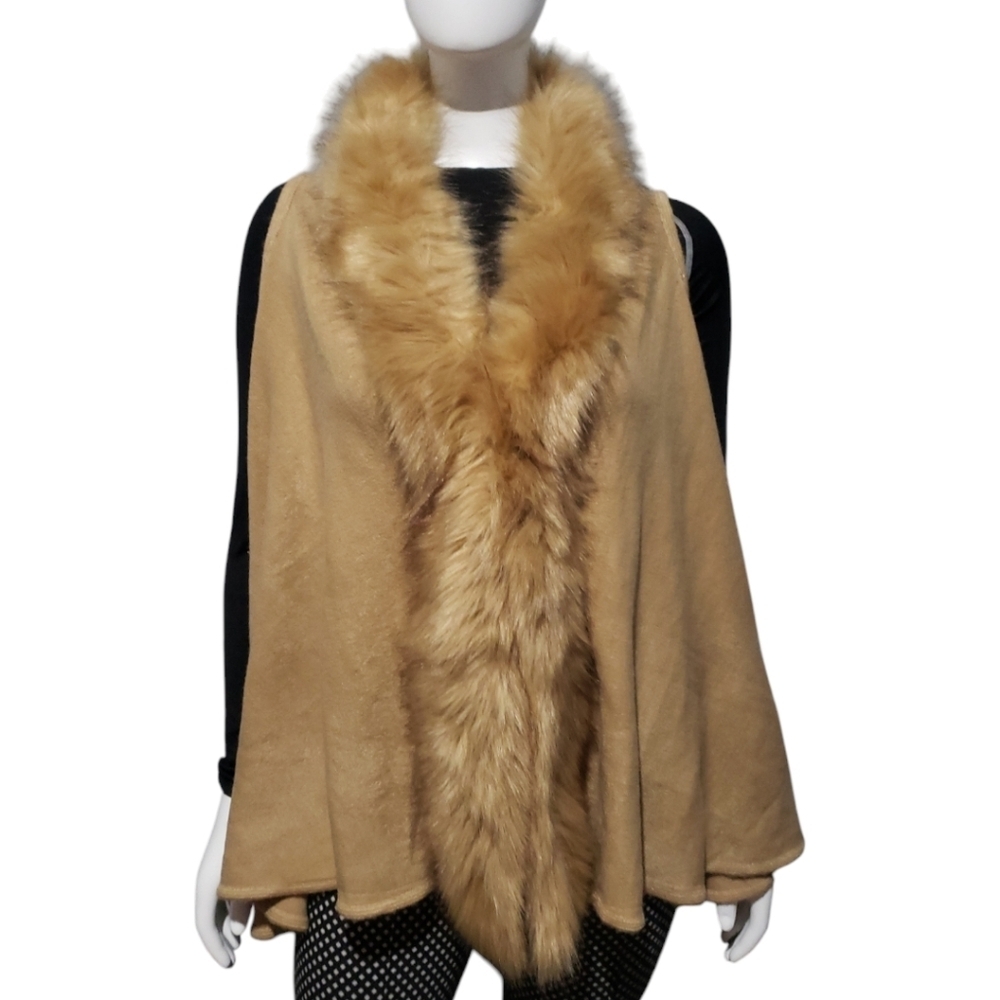 Surell Faux Fur Trimmed Knit Vest One Size - Picture 2 of 12